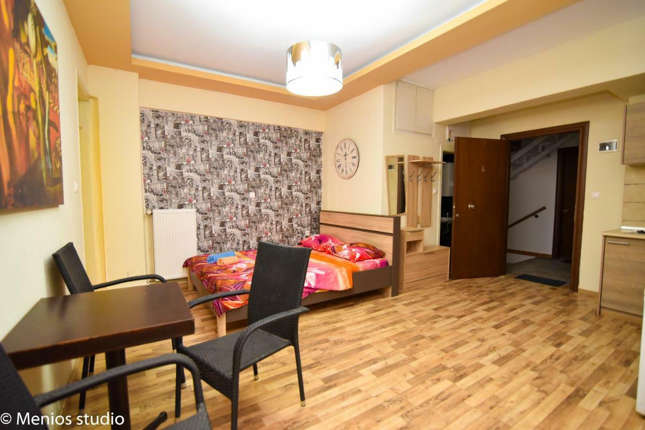 Menios Apartments And Studios Nea Kallikrateia 외부 사진
